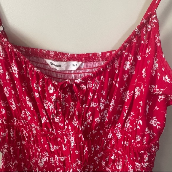 Bluenotes Red floral romper size S - sundress built in shorts + pockets summer - Picture 7 of 8